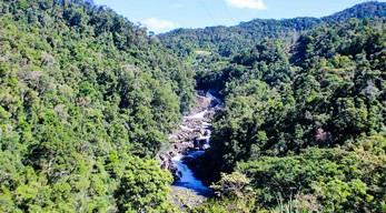 Cascade dans le parc national de Ranomafana lors du Circuit les Merveilles de la Grande-île