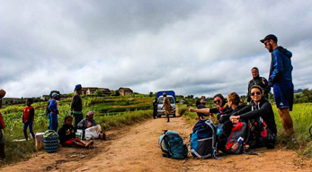 L'aventure à la conquete Zafimaniry lors du Circuit traversée d'Ouest en Est