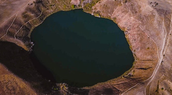 Lac du cratère Andranotoraha - Ampefy visible lors du circuit à la découverte des hautes terres Malgaches