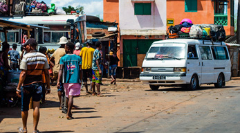 Une pause sur l'une des petites villes de la RN7