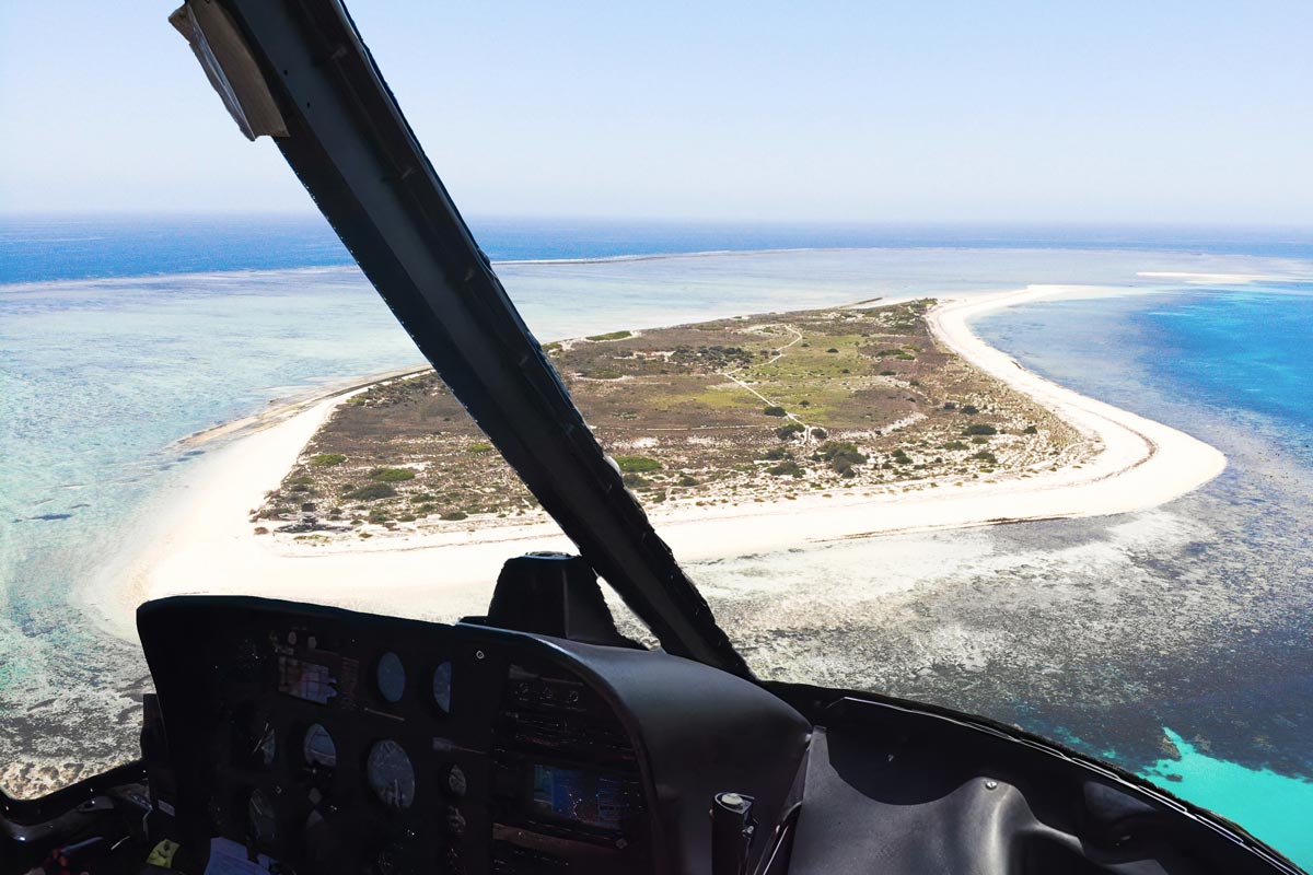 Découvrez la beauté de Nosy Ve et d'Anakao lors d'un tour en hélicoptère inoubliable