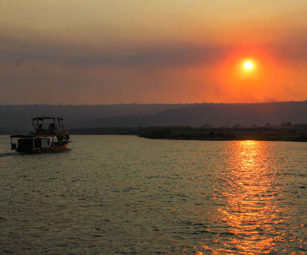 Excursion à Antsiraraka avec descente du fleuve Tsiribihina