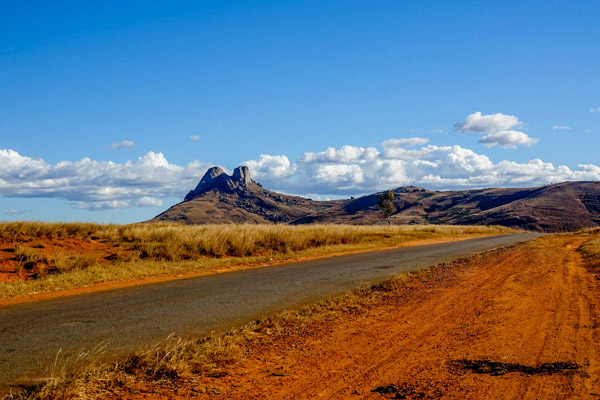 Circuit autotour a Madagascar entre paysages et route