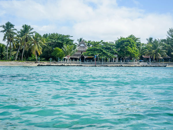 Eaux bleu turquoise de l’Île aux Nattes