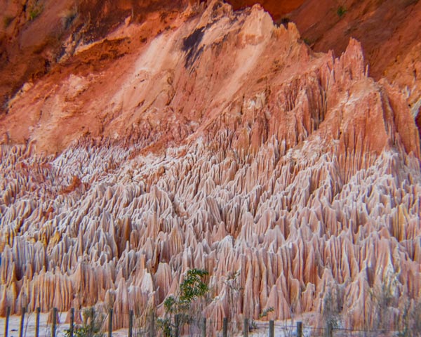 Formation naturelle du Tsingy Rouge