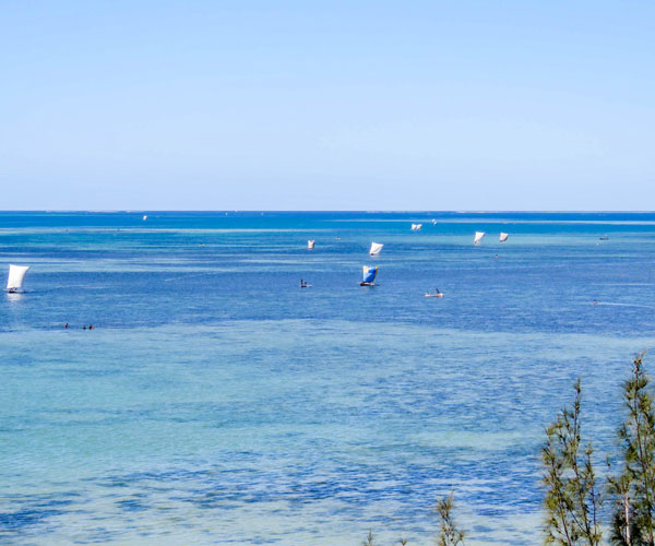 Detente au lagon cristallin dIfaty pendant le circuit Madagascar 2026