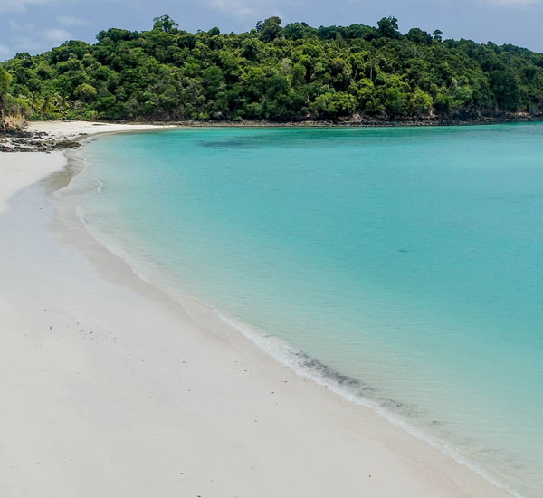 Excursion sur larchipel Radama a travers des lagons turquoise